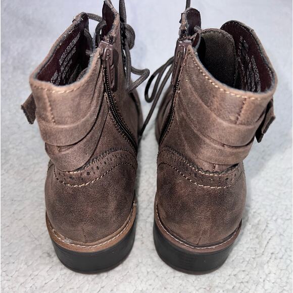 CLIFFS By White Mountain Elibeth Stacked Heel Lace-Up Ankle Bootie - size 9.5 - Picture 5 of 11